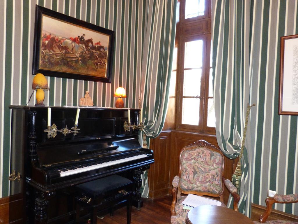 Chateau d'Urbilhac Lamastre Extérieur photo